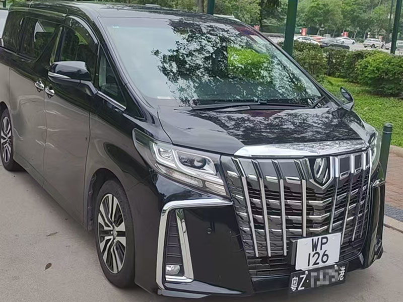 丰田埃尔法7座车30系-黑色